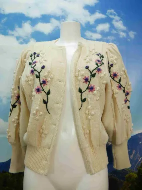 Lamm St.Moritz beige Strickjacke mit klasse Stickerei Trachtenjacke Jacke Gr.48