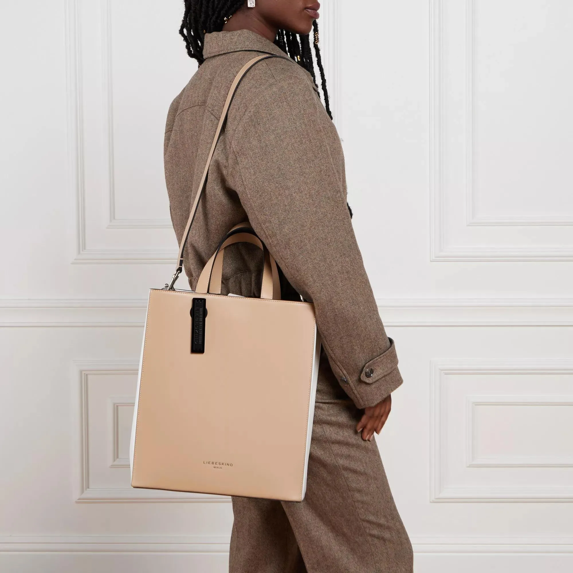   Liebeskind Berlin  Paper Bag Carter Bi-Color Paperbag M Sandy  Tote 